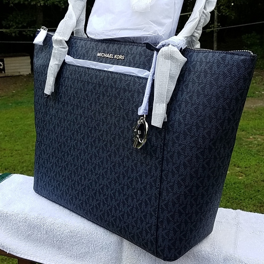 NWT Michael Kors Ciara lg tote - Picture 2 of 8